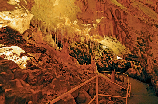 Gombasecka jaskyna cave, Alexander Vojcek.jpg